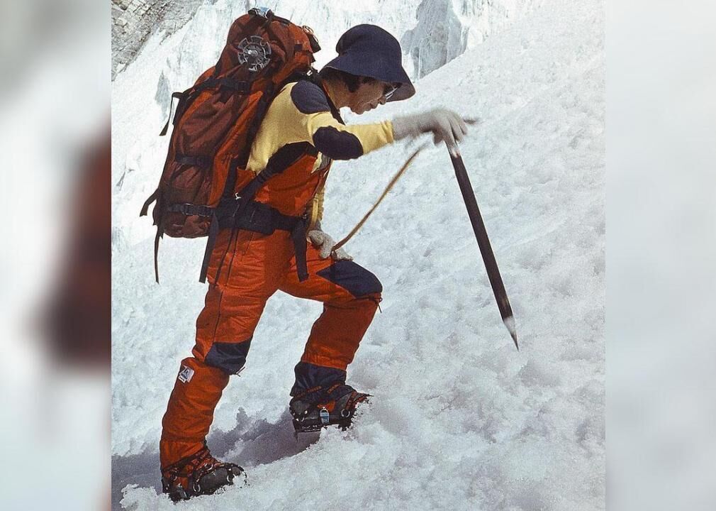 1992: Junko Tabei finishes climbing the Seven Summits